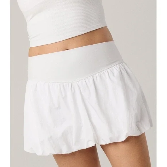 OFFLINE by Aerie Real Me Bubble Skort White Athletic Skirt Casual Mini Chic Med - Picture 2 of 6
